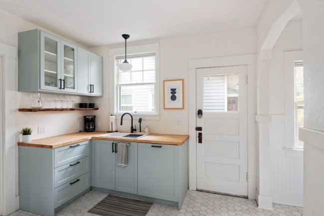 Photo - 4421 SE Division St