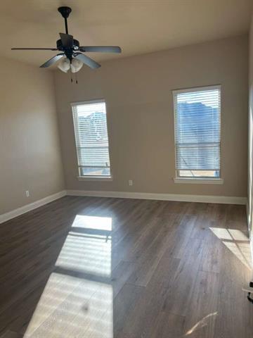 Photo - 809 Seymour Ct