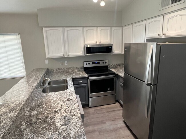 Photo - Perfect unit in Tempe!