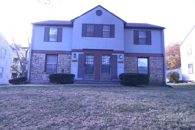 Building Photo - November FREE On This 2 Bedroom 2 Bath