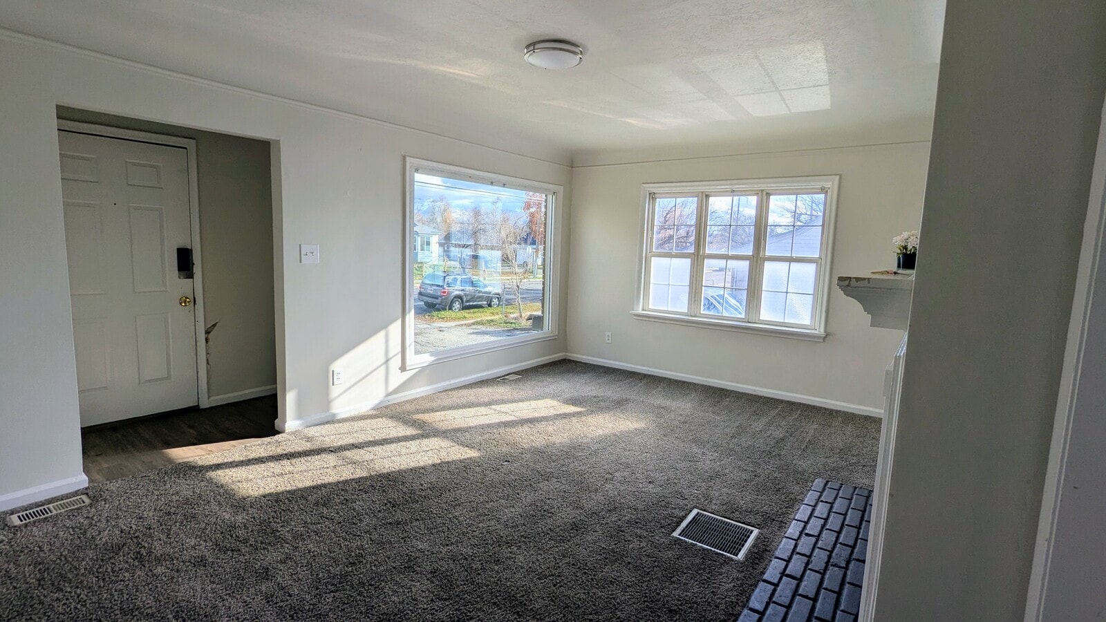 Photo - 426 Navajo St