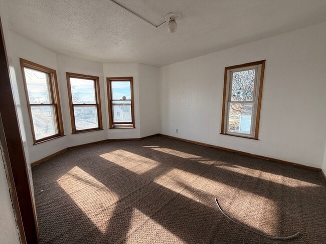 Building Photo - 2102 2nd Ave N Unit = #2