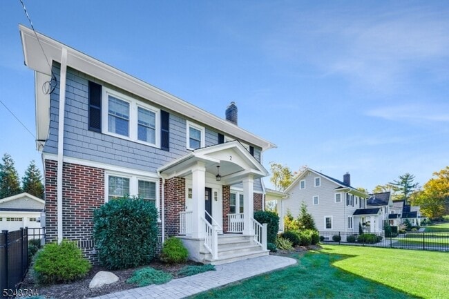 Photo - 2 Loantaka Way