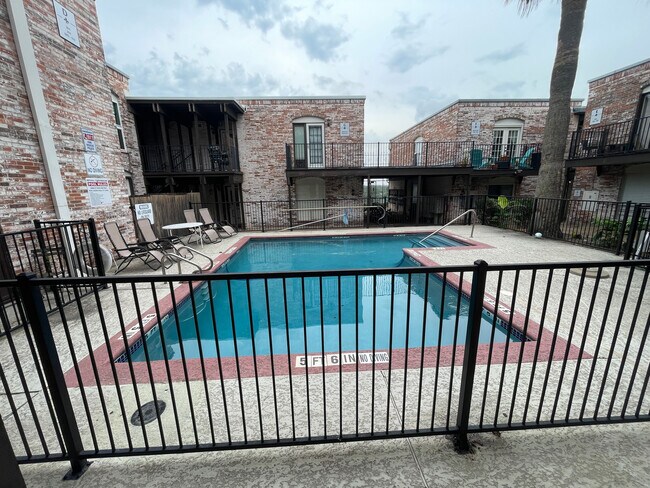 Photo - Room in Condo on E Hill Dr