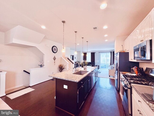 Photo - 438 Boxelder Dr
