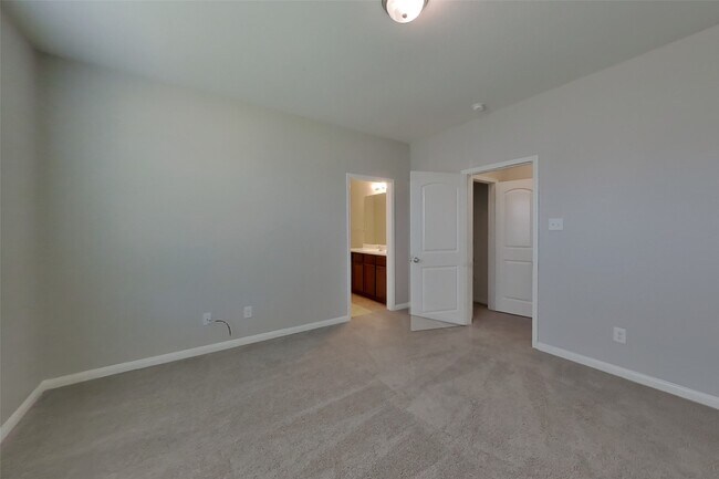 10823 Spring Brook Pass Dr