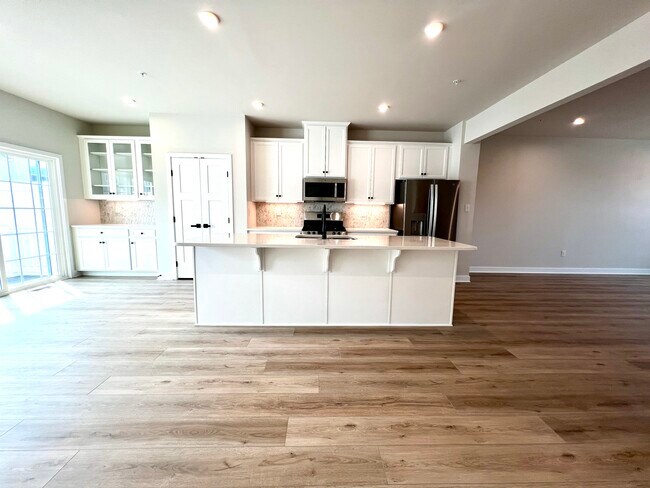 Photo - 32 Indian Field Ln