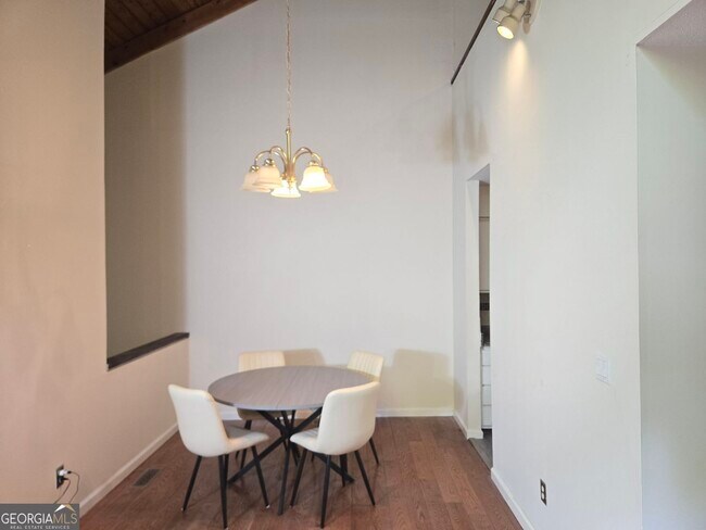 2569 Terrace Trail