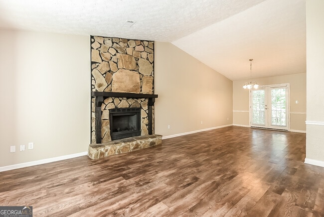 Photo - 3668 Willow Wood Way NW