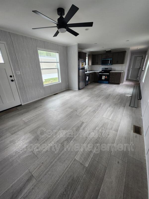 11 Austin Dr