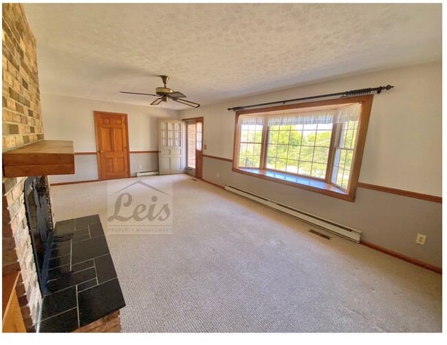 Photo - 3520 Ditmer Rd