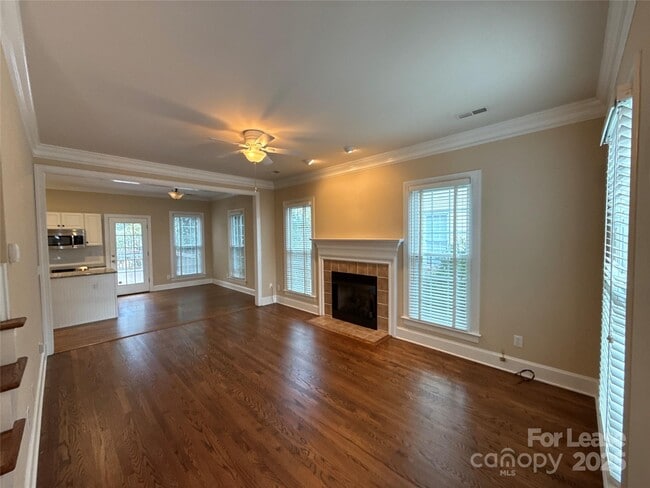 Photo - 805 Stargard Ct