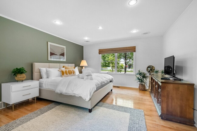 Photo - 103 SW E St Unit ID1221849P