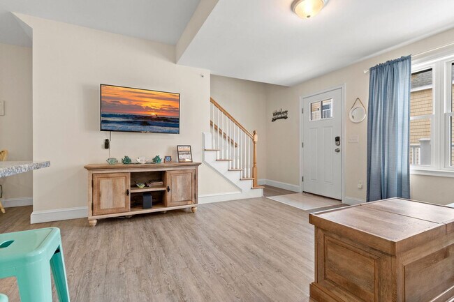 Photo - 128 Ashworth Ave Unidad FL3-ID1333608P