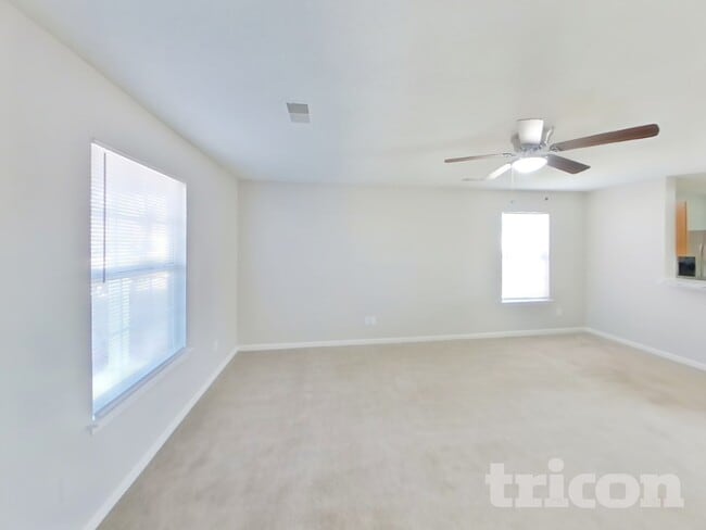 Photo - 1122 Waverly Pl Dr