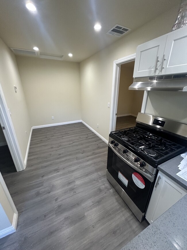 7446 Tampa Ave Unit 7448