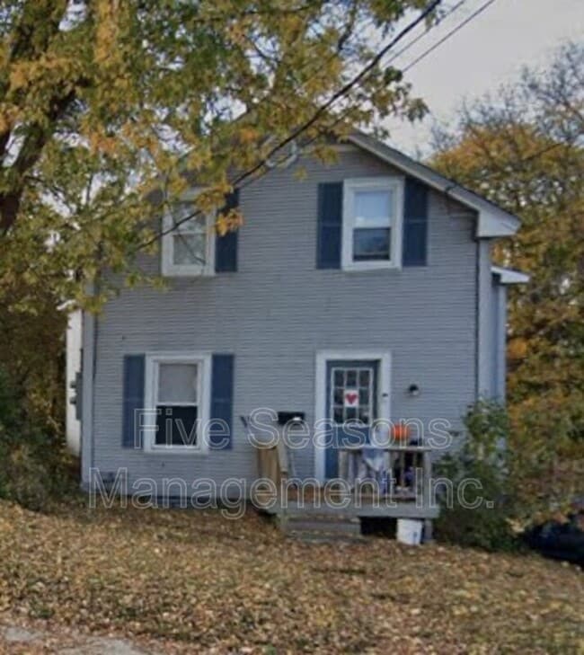 Building Photo - 432 Colchester Ave