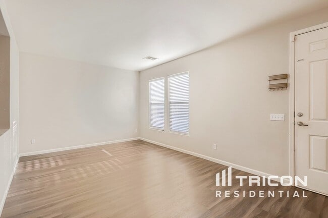 Photo - 26011 N Sandstone Way