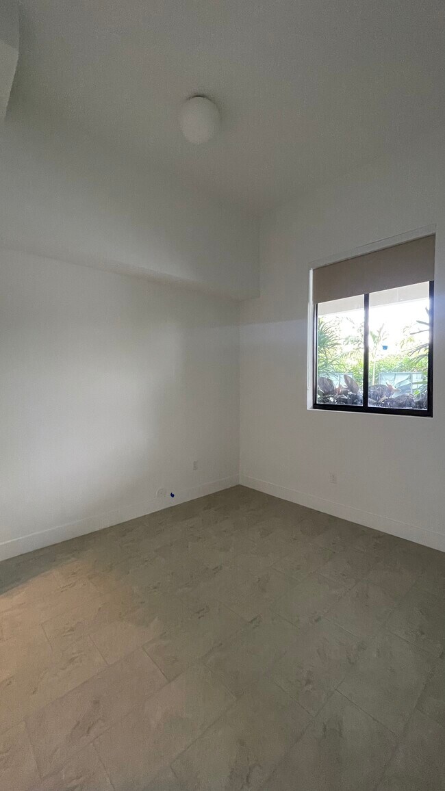 Photo - 2535 NE 182nd St Unit A3