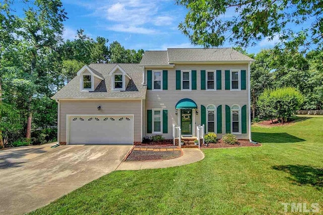 Room in House on Daingerfield Dr