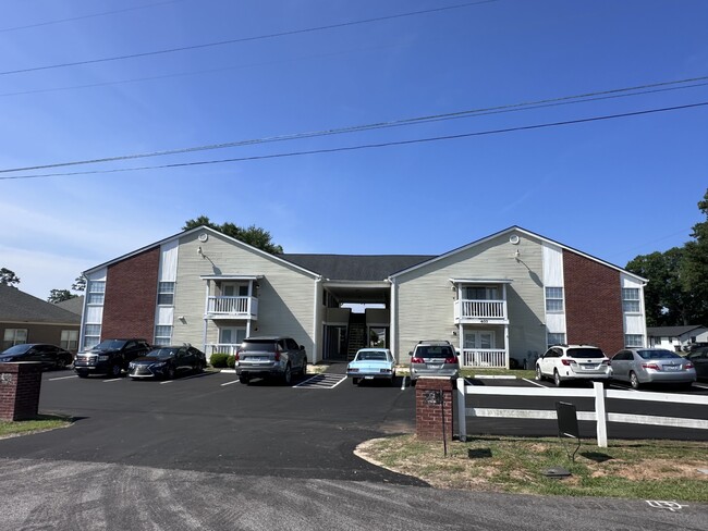 Photo - 403 S Thomas Rd
