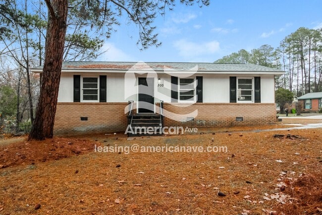 Building Photo - 300 Forestwood Dr