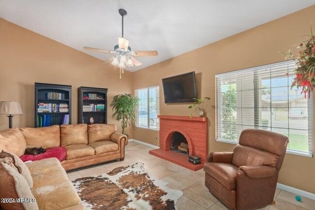 Photo - 2447 W Mandalay Ln