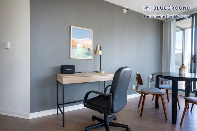 Photo - 2 Townsend St Unit FL5-ID1399