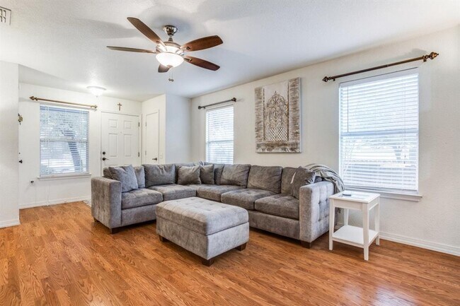 Photo - 3616 Sand Dunes Ave