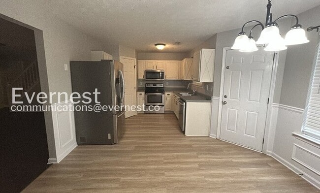Photo - 251 Cobblestone Ln