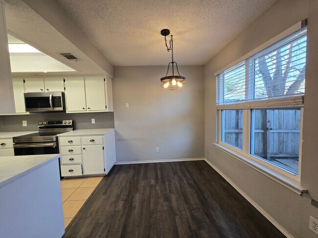 Photo - 8810 Springmail Cir Unit A