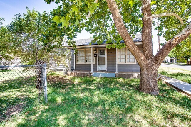 Photo - 3414 24th St Unidad Rear