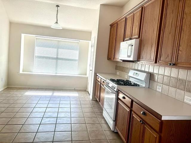 Photo - 100 Morel Dr