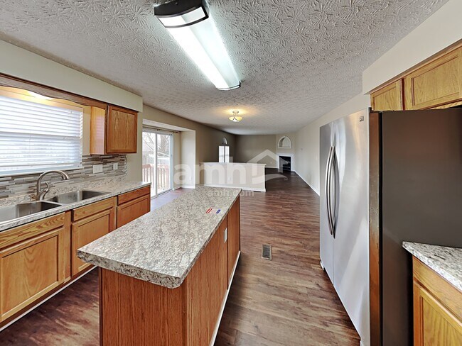 Photo - 340 Evergreen Cir
