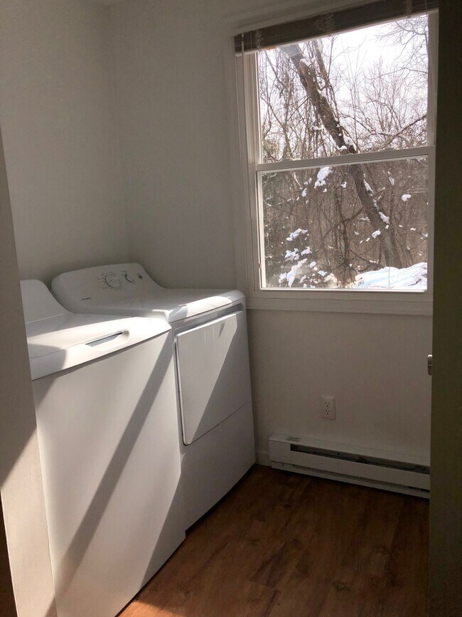 Photo - Wiles Hills - 1 Bedroom apartment -Availab...