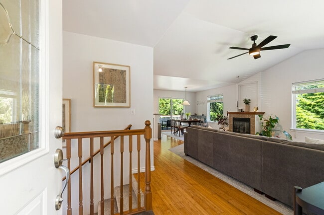 Photo - Charming 4-Bed Sanctuary with Modern Elega...