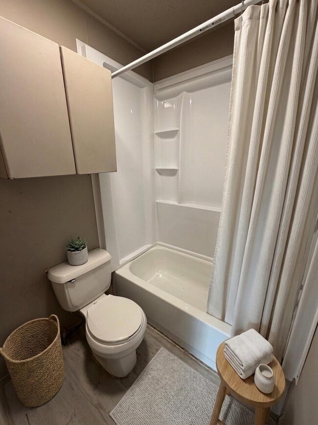1 Bedroom Apartment- All Bills Paid