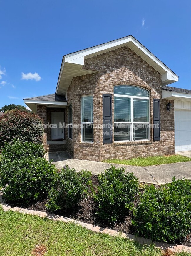 Photo - 4496 Fiske St