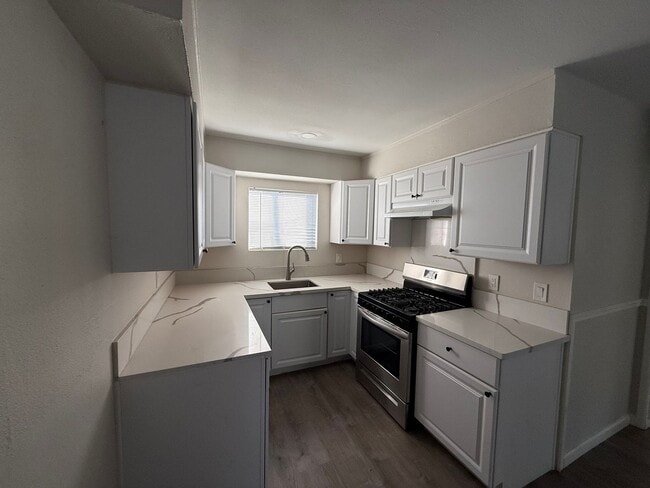 Photo - Cozy One Bedroom One Bathroom Cottage Home in Hemet!