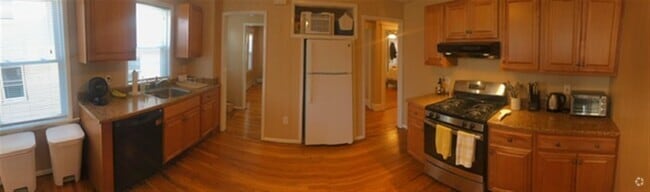 Building Photo - 44 Clarendon Ave Unit 2 Rental