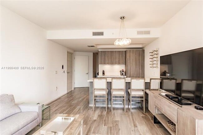 Photo - 801 S Miami Ave Unidad 801 S Miami Ave 3703