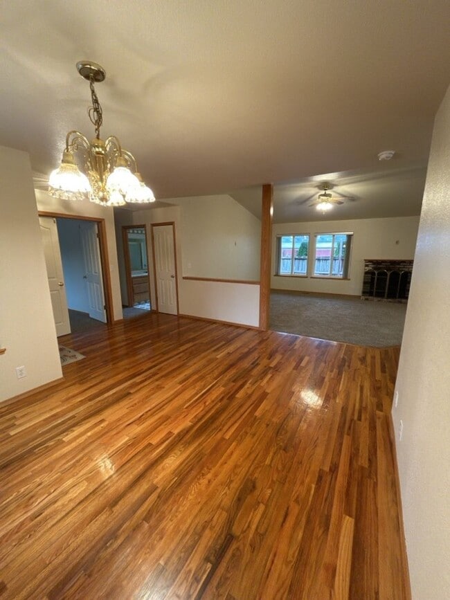 Photo - Cozy 3 Bedroom 2 Bath Home Located in Eureka