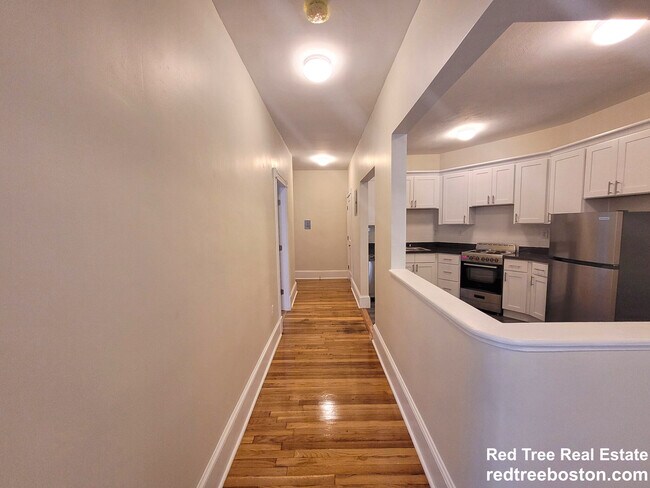 Photo - 1575 Beacon St Unit 3