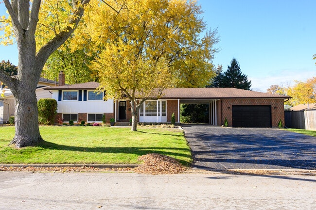 Photo - 29 Kings Grant Rd