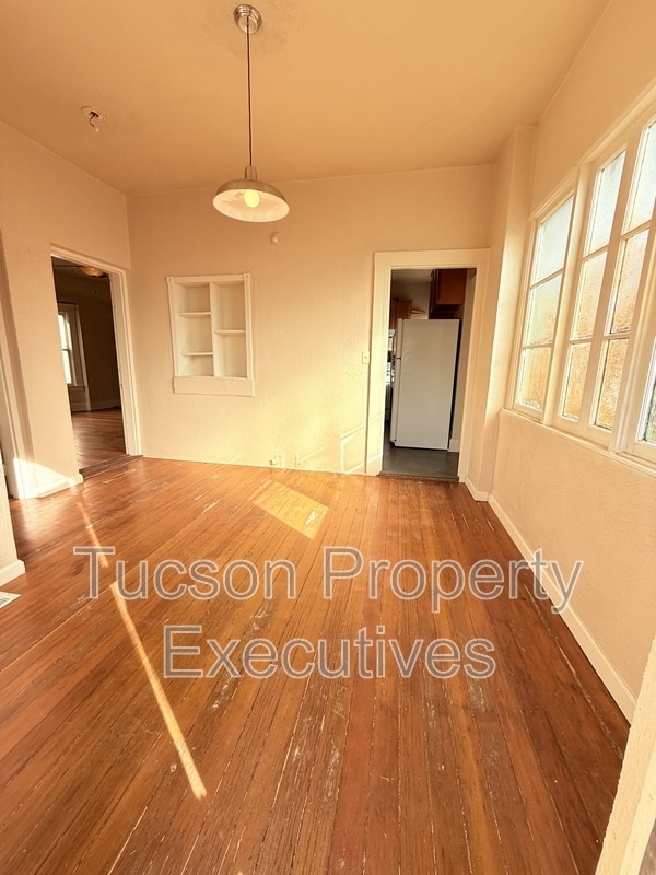 Photo - 340 S Scott Ave