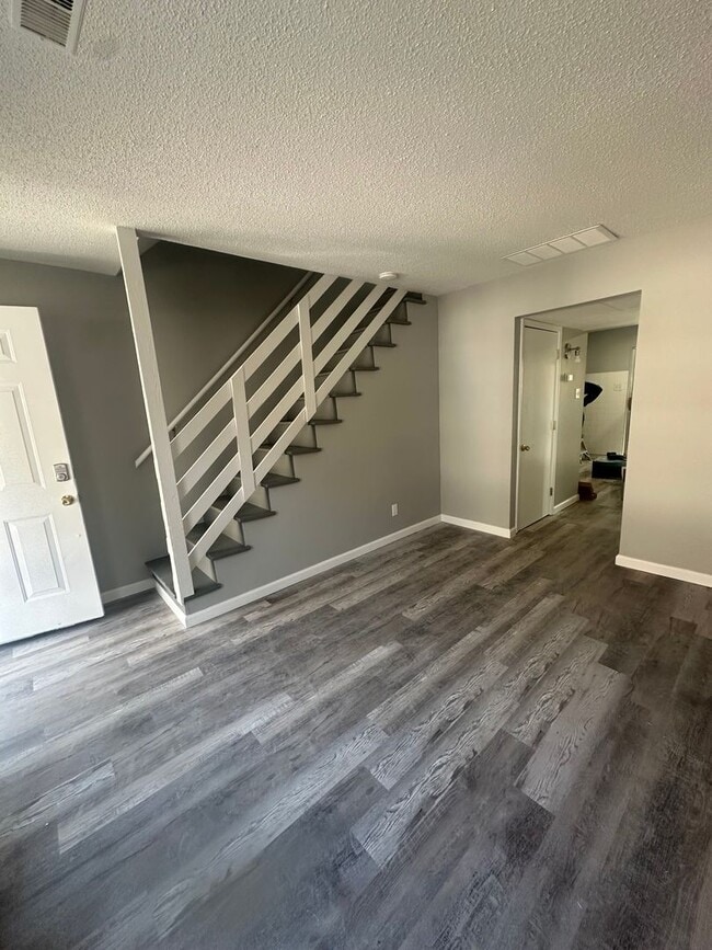 Photo - 4701 S Pointe Dr