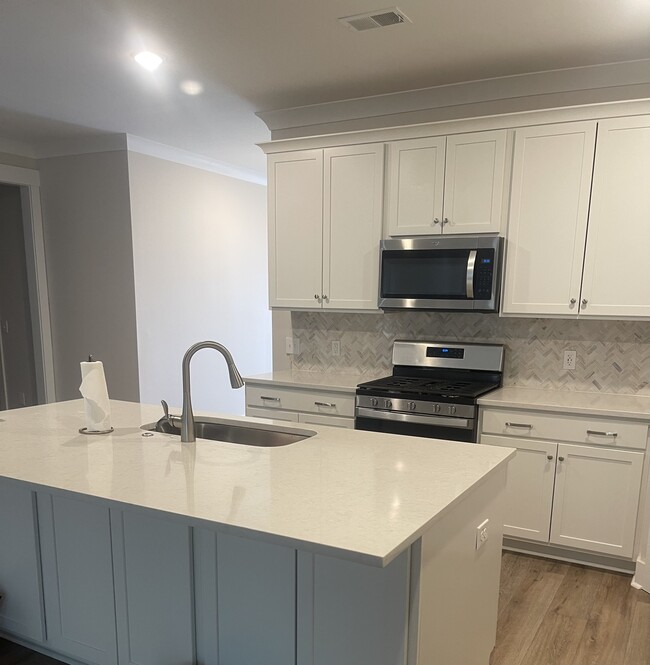 Photo - 143 Westfield Dr