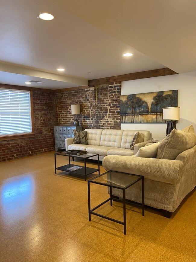 Photo - 1414 Washington St Unit 201
