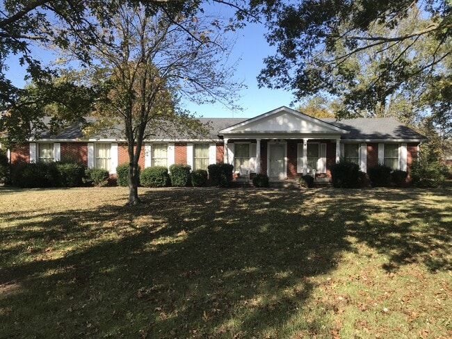 Building Photo - 285 Poplar Hill Rd Rental