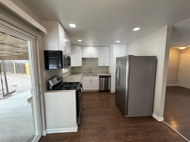 Photo - 8118 Lafayette St